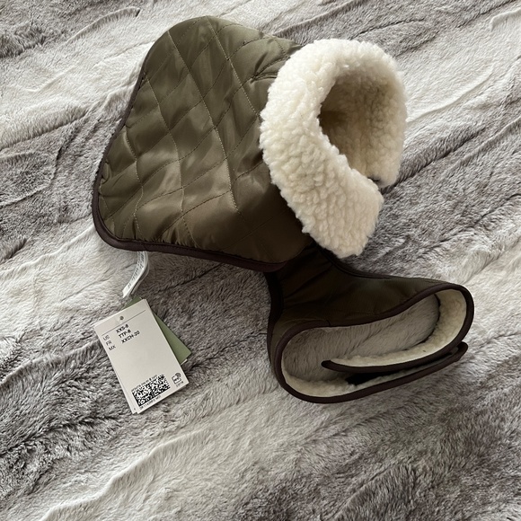 Dog Coat (NWT) - Picture 6 of 10